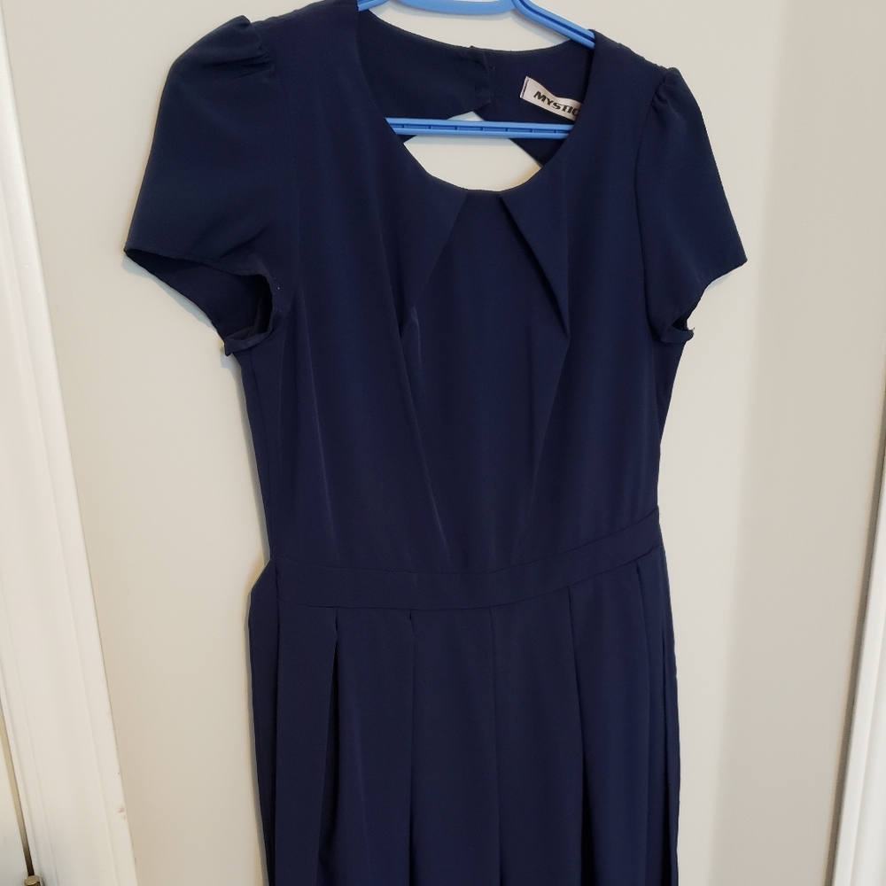Dress - Picture 3 of 3